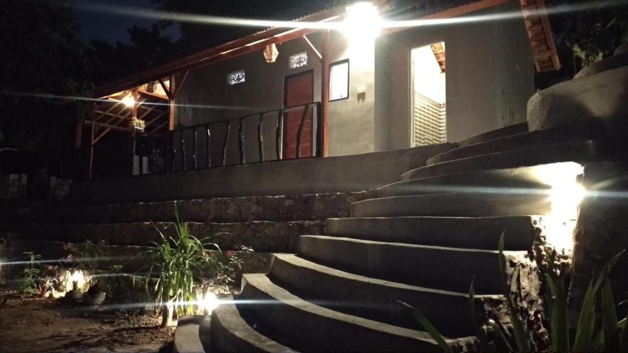 Toyapakeh Vina Bungalow מראה חיצוני תמונה